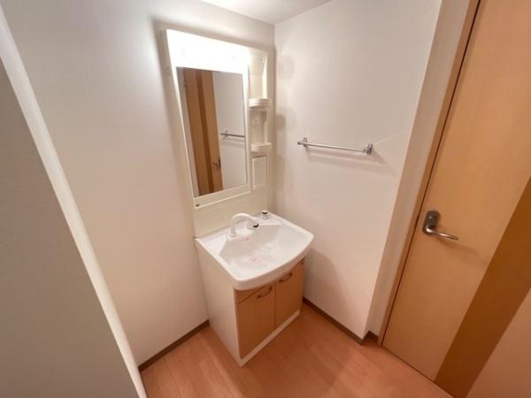 ミストラル1(洗面台・洗面所)