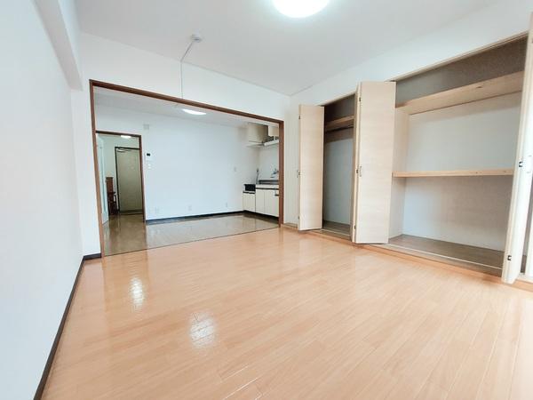 隆成ホーム新興町Ａ棟
