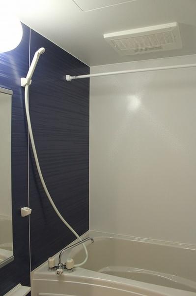 アヴァンツァート 2(バス)