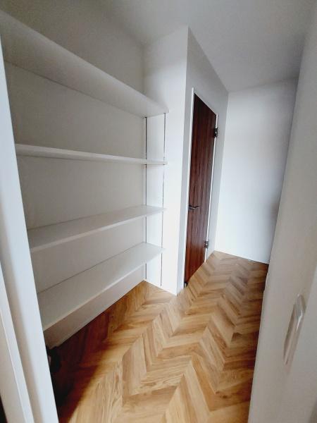 LBOX01