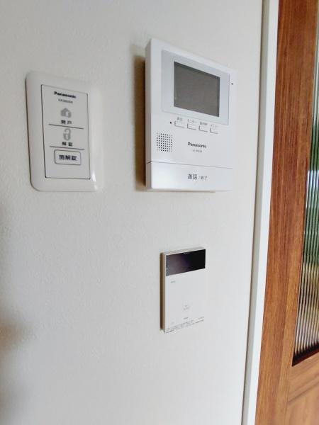 LBOX01