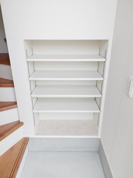 LBOX01
