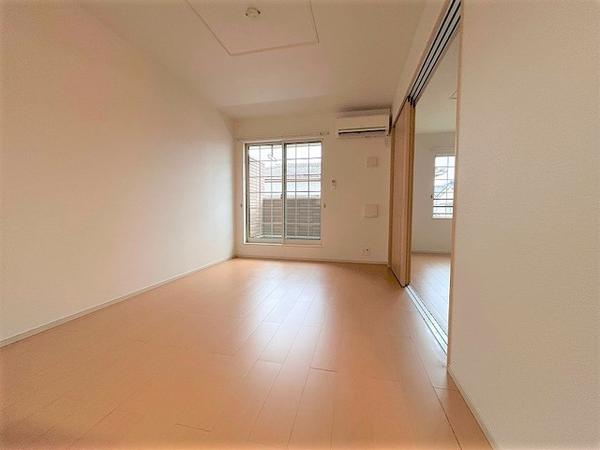 ロック　フィールド