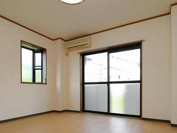 新興ハイム２