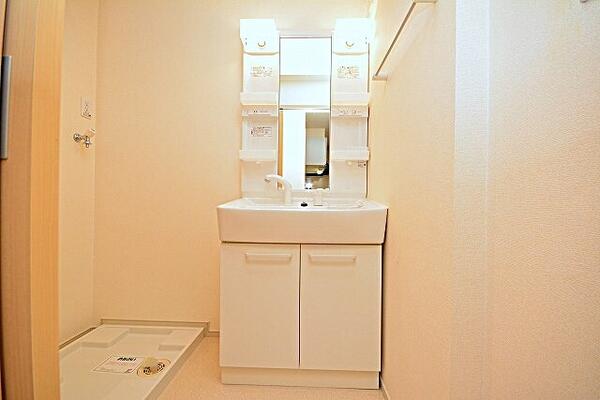 プロムナード ソレイユB(洗面台・洗面所)