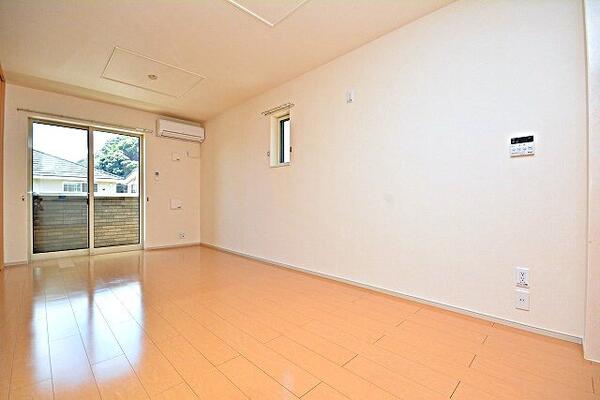 プロムナード ソレイユB(リビング)