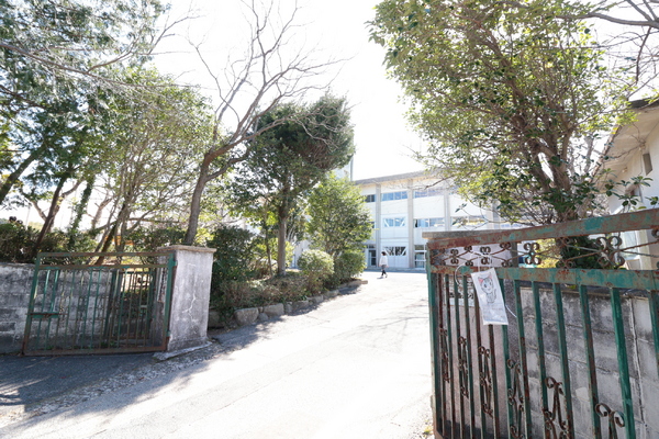 さくらマンション(唐津市立西唐津小学校)