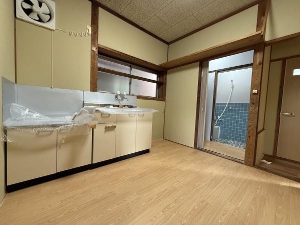 吉原アパート　中央館