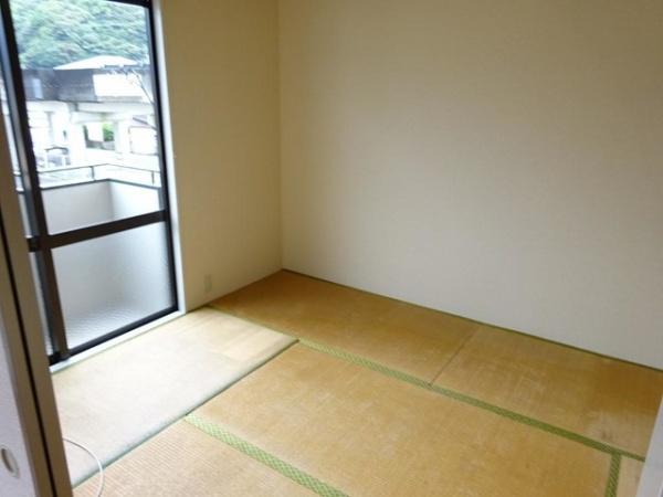 フレグランスパインB棟