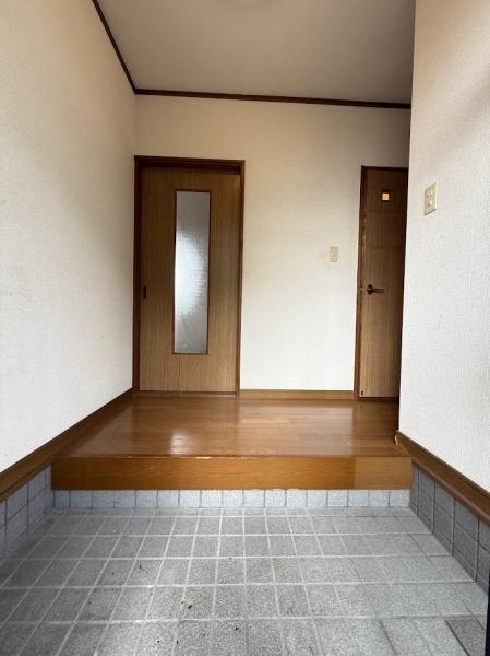 唐津市和多田東百人町の貸家