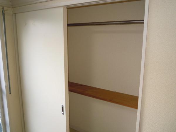 富山市稲荷町１丁目のアパート