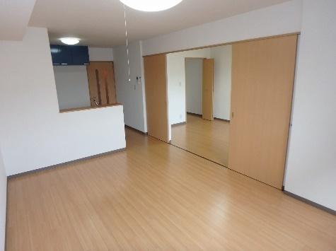富山市黒瀬北町２丁目のマンション
