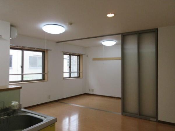 富山市神通本町１丁目のマンション
