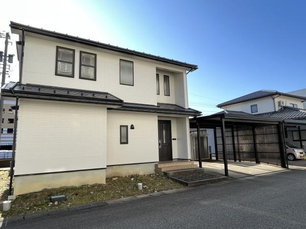 富山市婦中町下坂倉の貸家