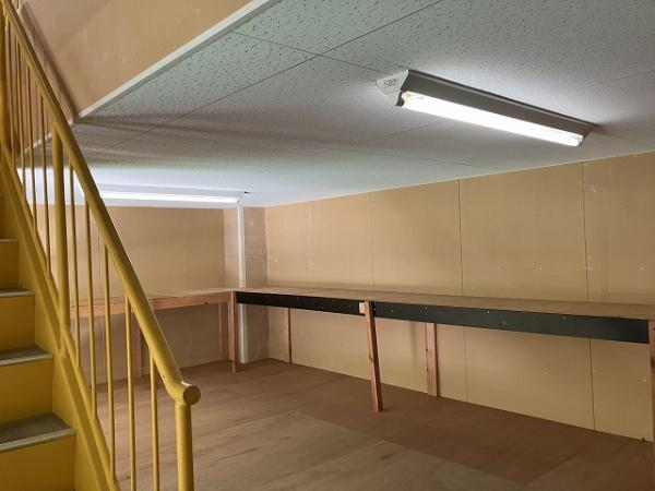 三番町倉庫付き事務所