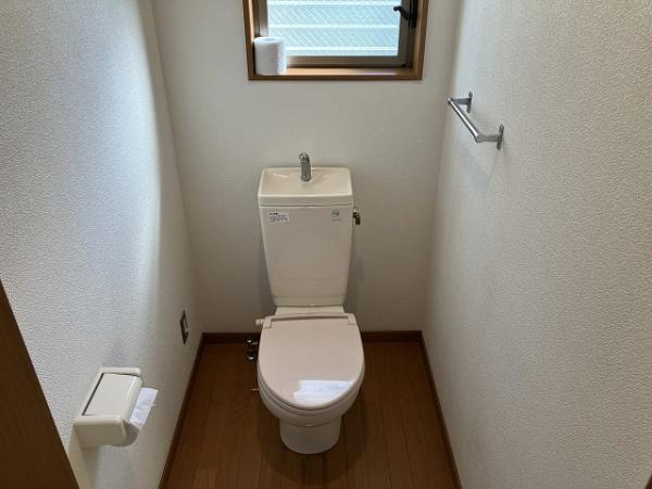 三番町倉庫付き事務所