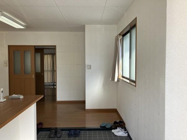 三番町倉庫付き事務所