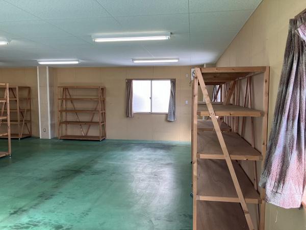 三番町倉庫付き事務所
