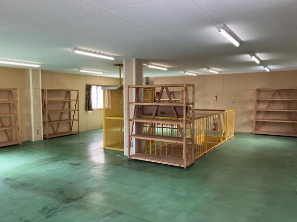 三番町倉庫付き事務所