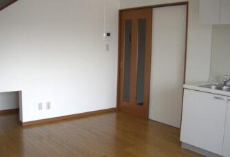 富山市千石町３丁目のマンション