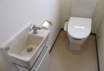 富山市西田地方町３丁目のアパート