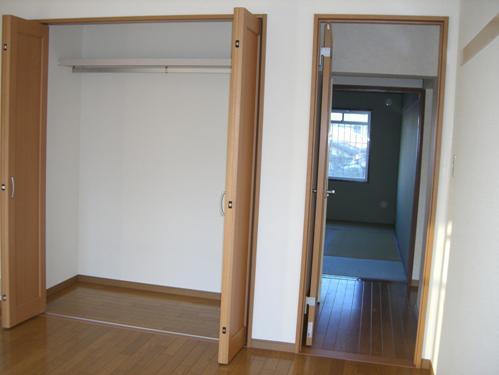 富山市西田地方町３丁目のアパート