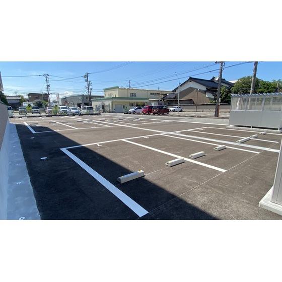 富山市二口町５丁目のマンション