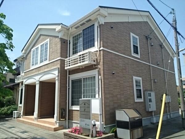 富山市桃井町２丁目のアパート