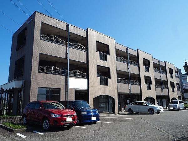富山市黒瀬のマンション
