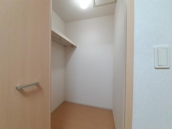 富山市本郷町のアパート