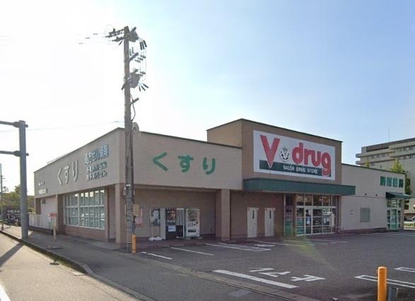 寺垣第二ビル(V・drug富山太郎丸店)