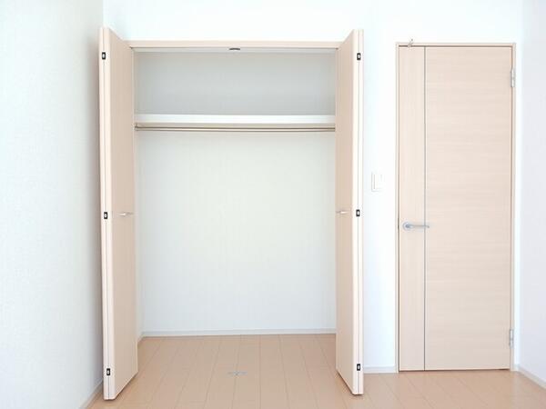 富山市本郷町のアパート