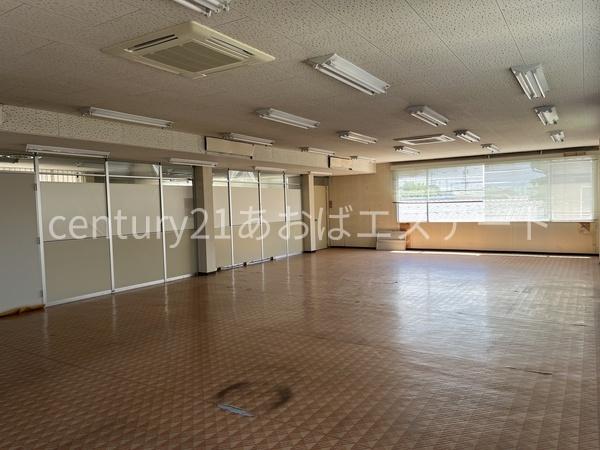 富山市粟島町１丁目の事務所