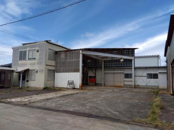富山市馬瀬口の倉庫