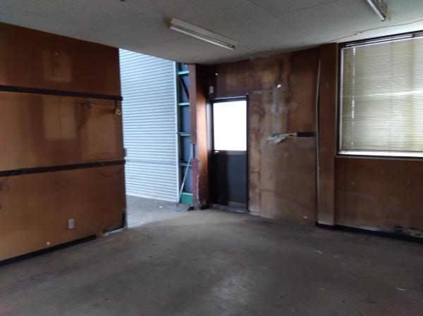 富山市馬瀬口の工場