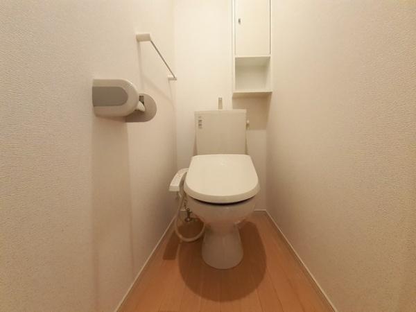富山市小泉町のアパート