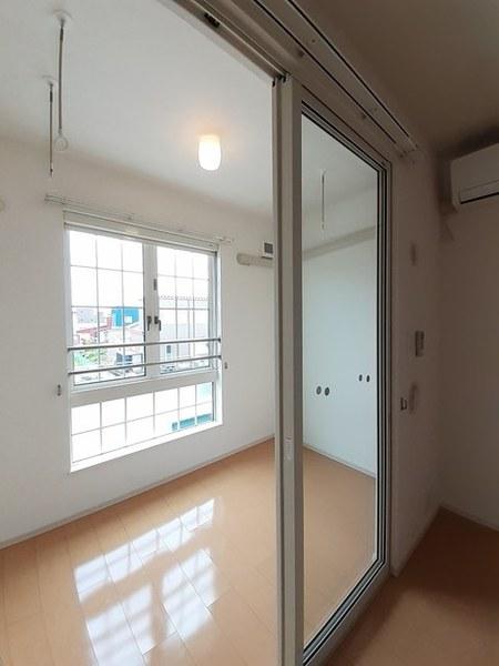富山市田中町４丁目のアパート