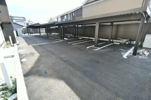 富山市磯部町３丁目のアパート