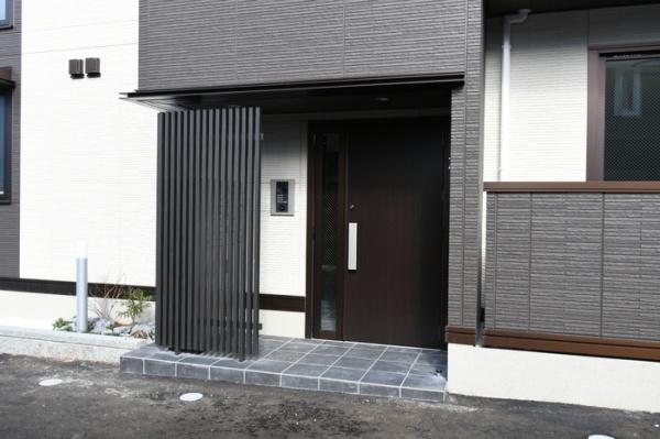 富山市磯部町３丁目のアパート