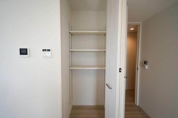 富山市磯部町３丁目のアパート