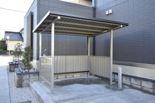富山市掛尾町のアパート