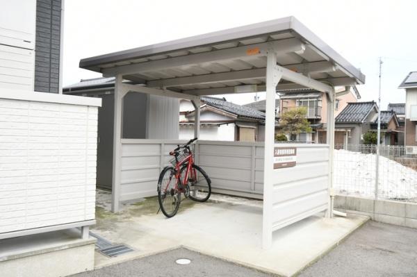 富山市布瀬町２丁目のアパート