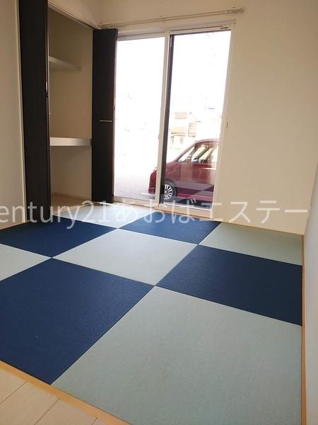 富山市小泉町のアパート