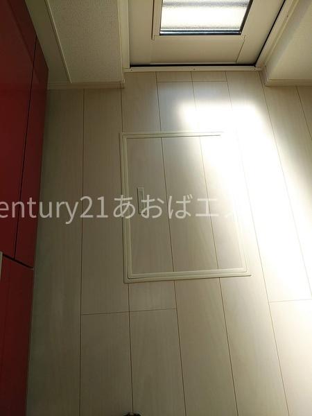富山市小泉町のアパート