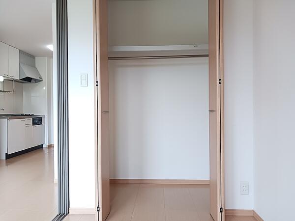 富山市下堀のアパート