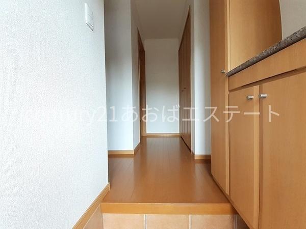 富山市太郎丸のアパート