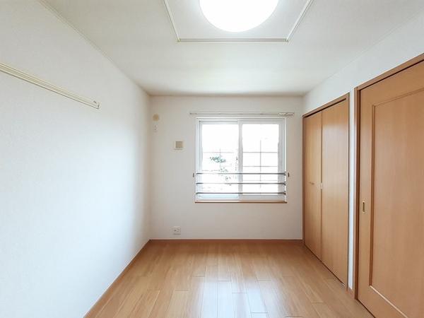 富山市太郎丸のアパート