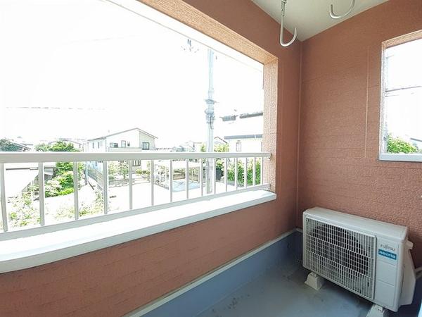 富山市太郎丸のアパート