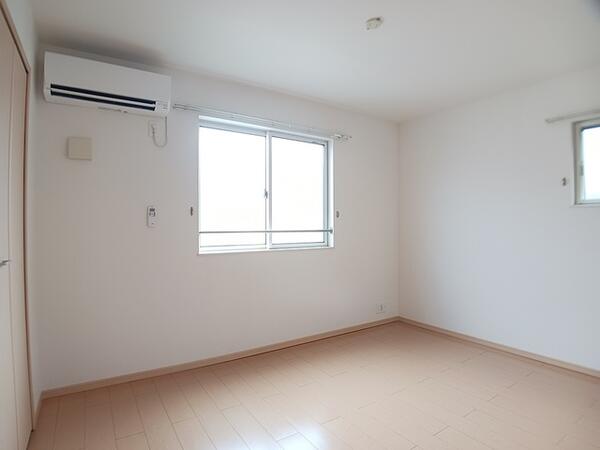 富山市大泉東町２丁目のアパート