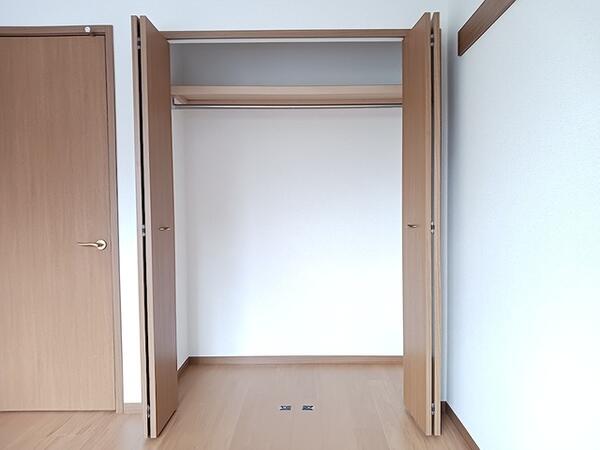 富山市婦中町上田島のアパート